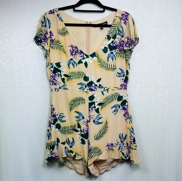 For Love & Lemons Pina Colada Scalloped Romper Lg - Picture 3 of 12